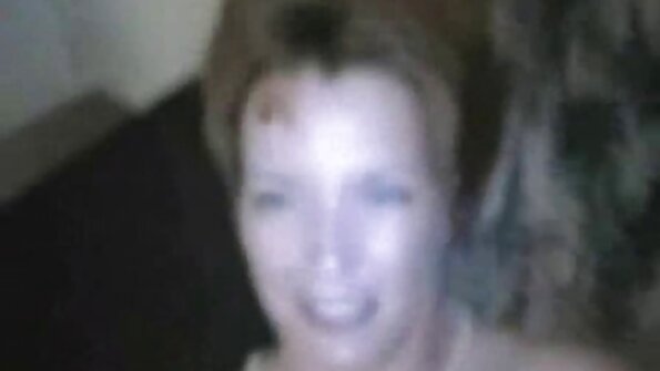 Kagney Linn Karter hat Sex mit ihrem Kerl unter der Dusche
