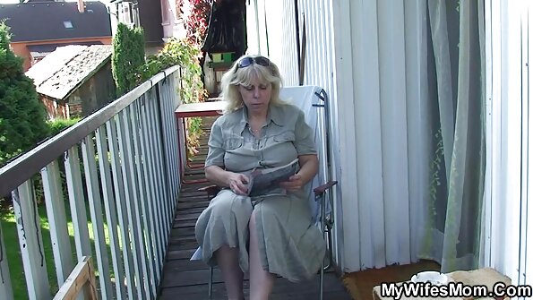 MİLF aşpaz Julia Ann mətbəxdə sikilir